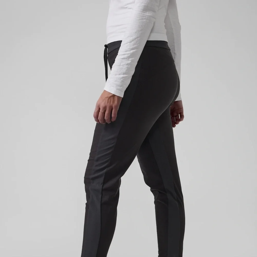 Athleta Headlands Hybrid Jogger - size 0 - Picture 3 of 12